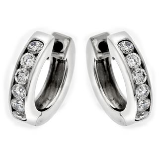 Picture of Channel set on the outside hoops